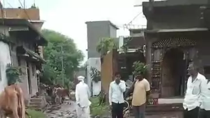 प्रभात पट्टन: ग्राम पंचायत आष्टा: सरपंच व सचिव की लापरवाही से सड़कों पर पानी, ग्रामीण परेशान