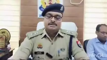 कासगंज: मढ़ावली गांव में महिला के साथ की गई मारपीट, आरोपियों के खिलाफ दर्ज की गई एफआईआर