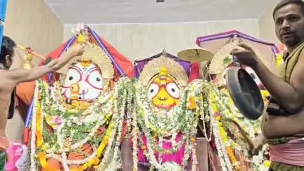 ପାରଳାଖେମୁଣ୍ଡି: ଗୁଣ୍ଡିଚା ମନ୍ଦିରରେ ଆଜି ବାମନ ଏବଂ ପର୍ଶୁରାମ ଅବତାର ରେ ପୂଜା ପାଇଲେ ତିନି ଠାକୁର
