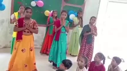 હાંસોટ: હાંસોટ તાલુકાના સાહોલ ગામની શાળાના સ્થાપના દિન અંતર્ગત 55 વર્ષની શુભેચ્છાઓ પાઠવવામાં આવી