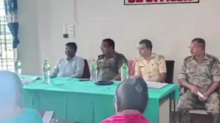 डुमरी: मोहर्रम को लेकर डुमरी थाना परिसर में शांति समिति की बैठक हुई