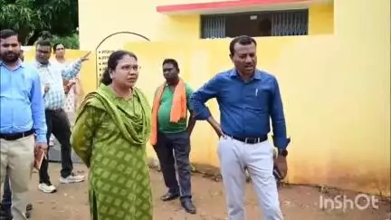 मरवाही: जीपीएम जिले में कलेक्टर ने विभिन्न स्कूल, आंगनबाड़ी एवं छात्रावास का किया निरीक्षण