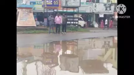 సత్తుపల్లి: తల్లాడ లో రింగ్ రోడ్డు నందు ప్రధాన రహదారిపై భారీగా నిలిచిన వర్షపు నీరు