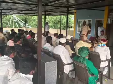 ಶೋರಾಪುರ: ನಗರ ಪೊಲೀಸ್ ಠಾಣೆಯಲ್ಲಿ ಮೊಹರಂ ಹಬ್ಬದ ಅಂಗವಾಗಿ ಶಾಂತಿ ಸಭೆ