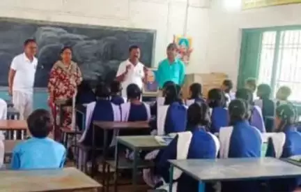 महासमुंद: शासकीय हाई स्कूल पासिद में नव पदस्थ व्याख्याताओं ने गुणवत्तापूर्ण शिक्षण प्रारंभ किया