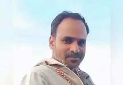 ಕೊಳ್ಳೇಗಾಲ: ಪಟ್ಟಣದಲ್ಲಿ ಖಾಸಗಿ ಬಸ್ ಚಾಲಕನೋರ್ವ  ಹೃದಯಾಘಾತದಿಂದ ಮೃತ್ಯು