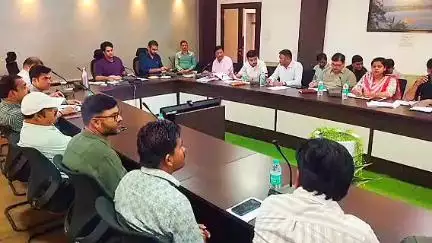 लांजी: कलेक्टर ने लांजी में जल-जीवन मिशन योजनाओं की समीक्षा की, लापरवाह ठेकेदारों को कार्यवाही के निर्देश दिए