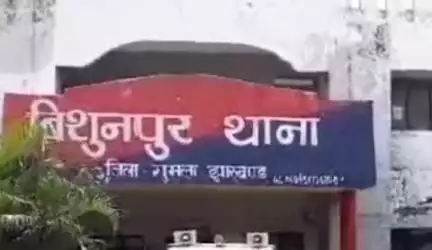 बिशुनपुर: मोहर्रम को लेकर बिशनपुर थाना परिसर में शांति समिति की बैठक हुई
