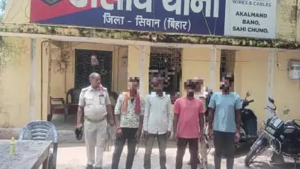 आंदर: धुमनगर व डेहुरा गांव में शराब पीकर गाली-गलौज कर रहे चार शराबी, पुलिस ने सिवान कोर्ट भेजा