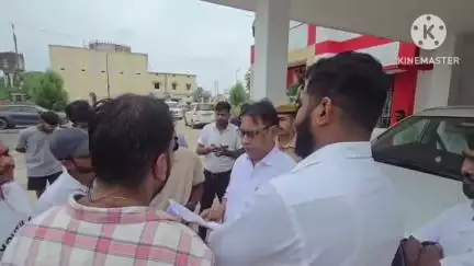 सारंगढ़ BMO के संशोधित तबादला आदेश को निरस्त करते हुए, पत्थलगांव स्थानांतरण के लिए जिला एन.एस.यू.आई ने खोला मोर्चा
