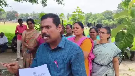 சேலம்: மலை கிராமங்களில் பணியாற்றும் ஆசிரியர்களுக்கான கலந்தாய்வில் குளறுபடி..  நான்கு ரோட்டில் ஆசிரியர்கள் முற்றுகை