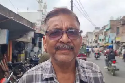 सहावर: प्रतापपुर के युवक ने फर्जी तरीके से नौकरी पाने वाले सेवानिवृत शिक्षक पर कार्रवाई की मांग की