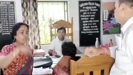 ଭଦ୍ରକ ଗ୍ରାମାଞ୍ଚଳ: ଭଣ୍ଡାରିପୋଖରୀ ସରକାରୀ ଉଚ୍ଚ ବିଦ୍ୟାଳୟରେ ପିଲାଙ୍କ ପାଇଁ ରୋଷେଇ ପାଇଁ ପୋକରା ଚାଉଳ ବ୍ୟବହାର କୁ ନେଇ ତୁମୁଳକାଣ୍ଡ
