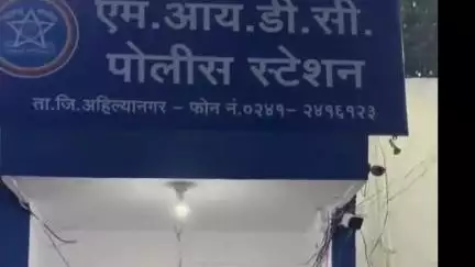 नगर: जबरी चोरी व ट्रक चालकाला लुटणारा आरोपी जेरबंद; एमआयडीसी पोलिसाची गांधीनगर येथे कारवाई