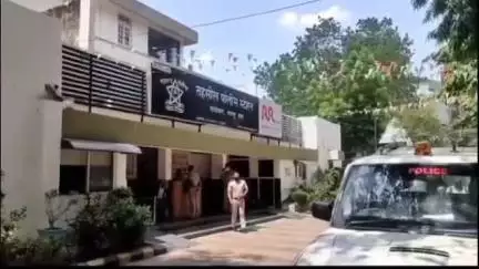 नागपूर शहर: इतवारी येथील कापूस दलालाची व तिरुपती कॉटन इंडस्ट्रीजची करोडो रुपयांची फसवणूक करणाऱ्या आरोपी विरुद्ध गुन्हा दाखल