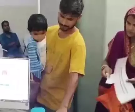 डिंडौरी: गीधा गांव के दंपती को पीएम प्रसूति सहायता योजना का नहीं मिला लाभ, पोर्टल में अपात्र घोषित