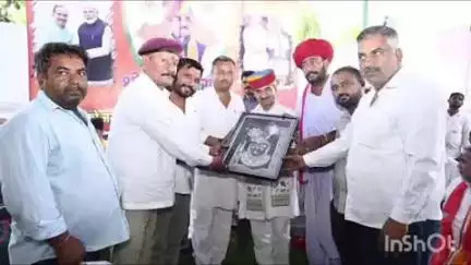 शिवगंज: राज्यमंत्री और शिवगंज सिरोही विधायक ओटाराम देवासी ने भाजपा प्रदेशाध्यक्ष मदन राठौड़ के निवास पर किया स्वागत