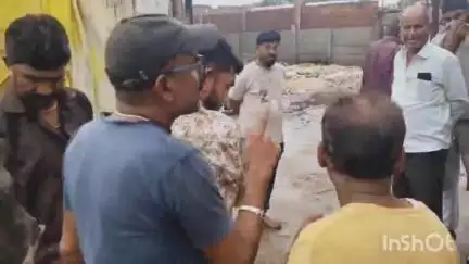गोंदिया: वार्ड क्र.7मधील मटणमार्केटमध्ये नागरिकांच्या तक्रारीवरून आ.प्रतिनिधी रोहित अग्रवाल यांनी स्वतः जाऊन समस्येचा घेतला आढावा