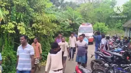 ସିମୁଳିଆ: ପାର୍ବତୀପୁର ଗ୍ରାମ ରେ ପହଁଚିଲା ତେଲେଙ୍ଗାନା ରେ କେମିକାଲ ଫେକ୍ଟ୍ରି ରେ ବିସ୍ପୋରଣ ମୃତ୍ୟୁବରଣ କରିଥିବା ଯୁବକ,