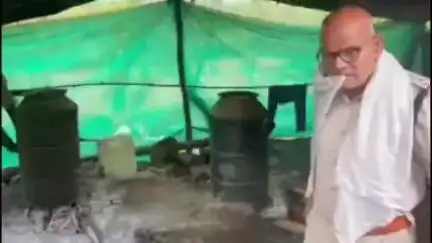 बडोनी: बसई पुलिस ने सतलोन के पास दबिश देकर 8 ड्रम लहान नष्ट किए, 30 लीटर अवैध शराब जब्त, एक युवक पर मामला दर्ज