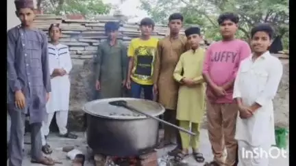 देेवगढ़: देवगढ़ में इमाम हुसैन की याद में पुलाव का तकसीम, अच्छी बारिश के लिए मांगी गई दुआ, कई समाजजन रहे उपस्थित