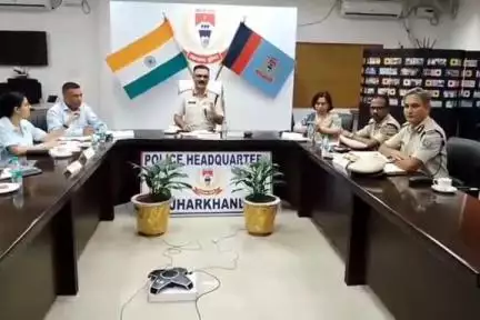 कांके: प्रोजेक्ट भवन में मुख्य सचिव ने राजकीय श्रावणी मेला की तैयारियों को लेकर वीसी के माध्यम से की समीक्षा बैठक