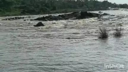 चन्द्रपुरा: राजाबेड़ा के पास दामोदर नदी में डूबा युवक, खोजने के लिए बुलाए गए गोताखोर