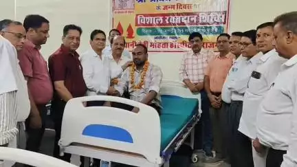 राजगढ़: राजगढ में भामाशाह श्री वर्धन मोहता के जन्मदिन पर सामाजिक सरोकार के अनेक कार्यक्रम आयोजित, विशाल रक्तदान शिविर भी हुआ
