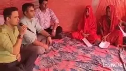 झंझारपुर: डीएम आनंद शर्मा ने झंझारपुर व लखनौर में मतदाता सूची पुनरीक्षण कार्य का लिया जायजा
