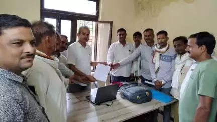 केशोरायपाटन: केशोरायपाटन पंचायत समिति में संवेदकों ने विकास अधिकारी को सौंपा ज्ञापन, अनुभवहीन फर्मों के टेंडर निरस्त करने की मांग