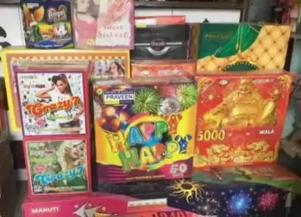 अभनपुर: अभनपुर में बिना पटाखा लाइसेंस के कुछ लोग पटाखा बेचने का कर रहे कार्य, लाइसेंसधारी हुए परेशान