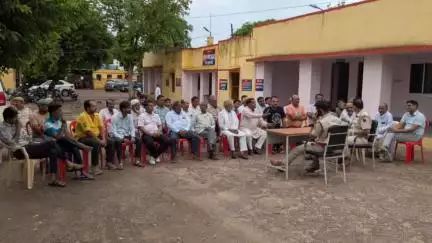 इंद्रगढ़: इंद्रगढ़ पुलिस थाने में आगामी त्यौहारों को लेकर आयोजित हुई सीएलजी की बैठक, सदस्यों ने शहर की समस्याओं से कराया अवगत