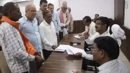 कोटर: कलेक्टर ने सुनीं 154 आवेदकों की समस्याएँ