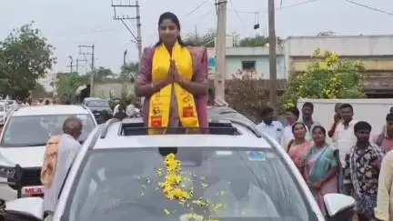 సూళ్లూరుపేటలో సుపరిపాలనకు ఏడాది 
- ఓజిలి మండలంలో పర్యటించిన ఎమ్మెల్యే విజయశ్రీ