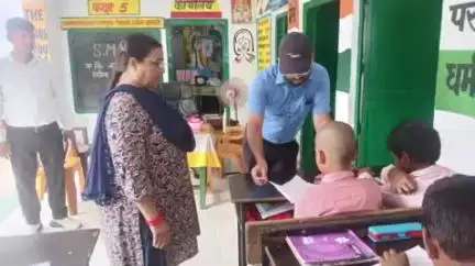 इकौना: सीडीओ ने प्राथमिक विद्यालय नत्था पुरवा और ब्लॉक इकौना कार्यालय का किया औचक निरीक्षण