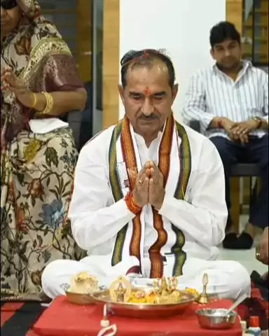 जयपुर: सिविल लाइन स्थित भाजपा मुख्यालय में भाजपा प्रदेश अध्यक्ष मदन राठौड़ के जन्मदिन पर कार्यक्रम का आयोजन किया गया