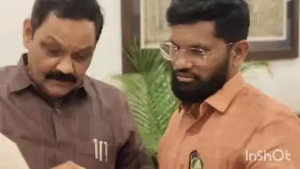 केळापूर: आमदार तोडसाम यांनी मुंबई येथे आदिवासी विकास मंत्री अशोक उईके यांची भेट घेऊन केली विकासात्मक चर्चा