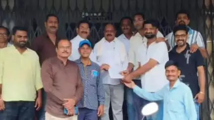 अचलपूर: कांडली गावात डेंग्यू-मलेरियाचा धोका; ग्रामस्थांनी सरपंचकडे केली औषध फवारणी, नाली सफाईची मागणी