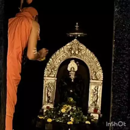 ಶಿರಸಿ: ಶ್ರೀ ಕ್ಷೇತ್ರ ಮಂಜ್ಗುಣಿಗೆ ಸ್ವರ್ಣವಲ್ಲೀಯ ಉಭಯ ಶ್ರೀಗಳು ಭೇಟಿ