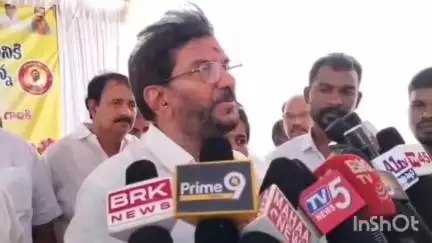 సర్వేపల్లి: హెలిపాడ్ కి అనుమతులు ఇచ్చిన హైకోర్టును ఆశ్రయించడం విచిత్రంగా ఉంది : సర్వేపల్లి ఎమ్మెల్యే సోమిరెడ్డి ఎద్దేవా