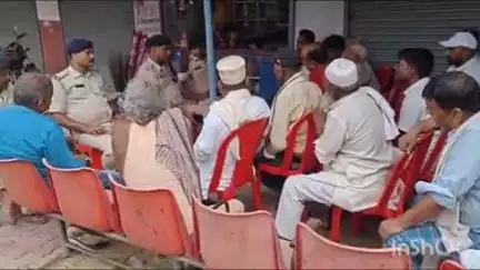 थावे: कबिलासपुर बाजार में मोहर्रम पर्व को लेकर पुलिस ने की शांति समिति की बैठक, दिए निर्देश