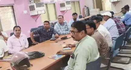 शिवाजी नगर: विधानसभा चुनाव को लेकर बीएलओ और सुपरवाइजर को दिया गया प्रशिक्षण