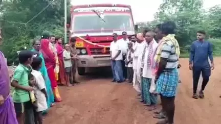ಕುಂದಗೋಳ: ತಾಲ್ಲೂಕಿನ ಕಡೆ ಹಳ್ಳಿಗಳ ಬಹುದಿನ ಬೇಡಿಕೆ ಈಡೇರಿಸಿದ ಕೆಎಸ್‌ಆರ್‌ಟಿಸಿ ಅಧಿಕಾರಿಗಳು, ಗ್ರಾಮಸ್ಥರ ಅಭಿನಂದನೆ