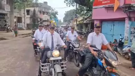 ପରଜଙ୍ଗ: ଯବାନ ସୁବେଦାର ଶ୍ରୁଭ୍ରାଂଶୁ ଶେଖର ଦାସଙ୍କ ଚାକିରୀରୁ ଅବସର ଗ୍ରହଣ, କାମାକ୍ଷାନଗର ସହରରେ କରାଗଲା ସ୍ୱାଗତ