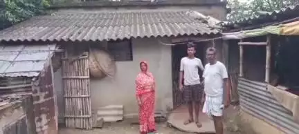 চন্দ্রকোনা ২: বাংলাদেশি সন্দেহে ওড়িশায় বন্দি চন্দ্রকোণার বাসিন্দা, দুশ্চিন্তায় পরিবার