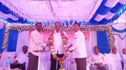 ಕುಕನೂರ: ಮಂಗಳೂರಲ್ಲಿ ಹೋಬಳಿ ಮಟ್ಟದ ಕೇಂದ್ರ, ರಾಜ್ಯ ಸರ್ಕಾರದ ಪುರಸ್ಕೃತ ಯೋಜನೆಗಳ ಪ್ರಗತಿ ಪರಿಶೀಲನೆ ನಡೆಸಿದ ಸಂಸದ ರಾಜಶೇಖರ್ ಹಿಟ್ನಾಳ
