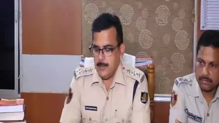 ଭୁବନେଶ୍ବର ମ୍ୟୁନିସିପାଲଟି କର୍ପୋରେସନ: ବରମୁଣ୍ଡା ପଡିଆରେ ଡକାୟତି ଯୋଜନା କରୁଥିବା ବେଳେ 5 ଜଣଙ୍କୁ ଗିରଫ ଘଟଣା, ଖଣ୍ଡଗିରି ଥାନାରେ ଏସିପିଙ୍କ ସାମ୍ବାଦିକ ସମ୍ମିଳନୀ ଅନୁଷ୍ଠିତ