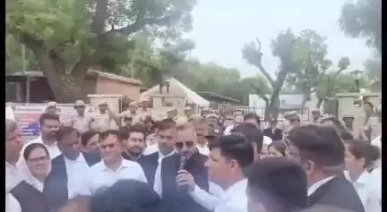 जोधपुर: हाईकोर्ट हेरिटेज परिसर से सुरक्षा की मांग को लेकर अधिवक्ताओं ने निकाली रैली, पुलिस कमिश्नर को सौंपा ज्ञापन