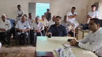 વંથળી: ગાંઠીલા ગામની મુલાકાતે જિલ્લા કલેક્ટર પહોંચ્યા,ગ્રામ પંચાયત કચેરીની સામાન્ય દફતર તપાસણી અને પ્રાથમિક શાળાની મુલાકાત લીધી