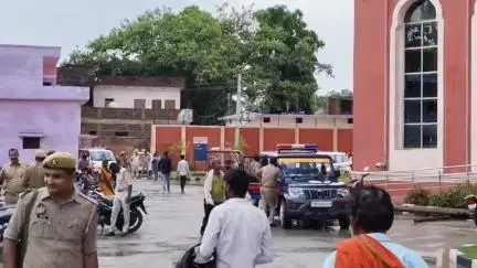 खड्डा: कुशीनगर के परसौन में पेड़ से लटके मिले प्रेमी युगल के शव की पोस्टमार्टम रिपोर्ट आई, एसपी ने दी अहम जानकारियाँ